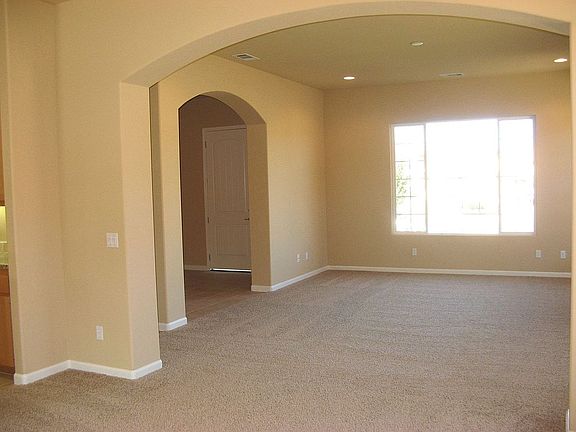 5th image of 942 Vista Cerro Dr
