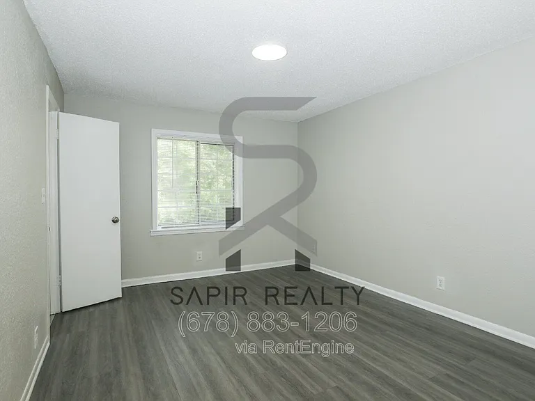 2065 Alison Ct SW #6 — Photo 9