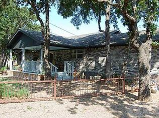 1507 S Rodgers Dr, Graham, TX 76450