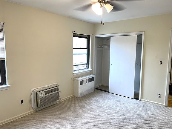 5th image of 22 Lawrence Dr APT D