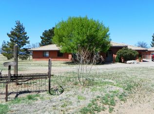 32 Red Mule Ln, Elgin, AZ 85611