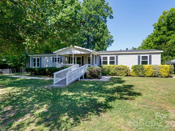 2967 Starnes Dr, Rock Hill, SC 29730