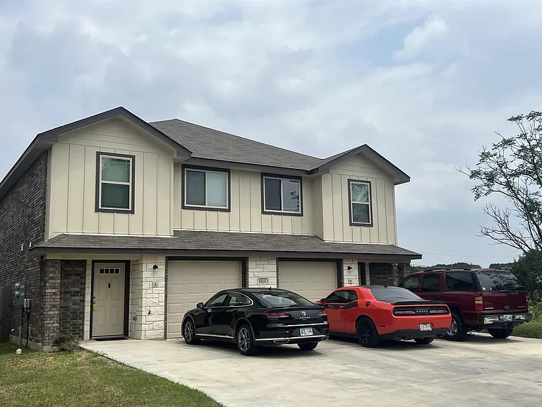 2207 Martin Luther King Junior Blvd #B — Photo 4