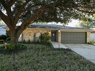 11815 Good Spring Dr, Houston, TX 77067