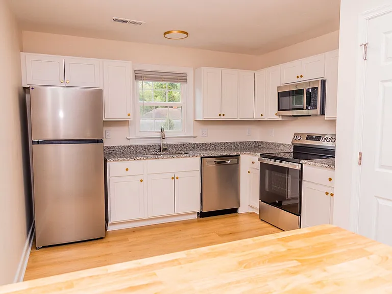 103 Cresap Rd — Photo 29