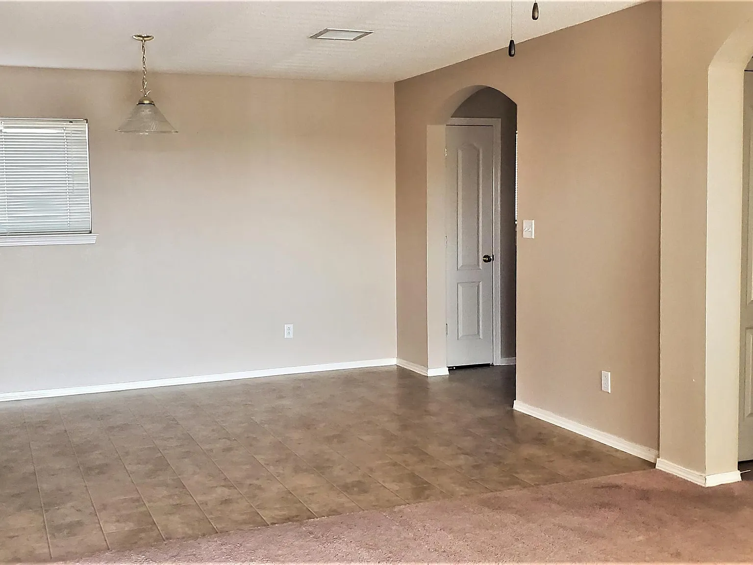 2 bed, 2.0 bath, 978 sqft, $995 — Photo 3