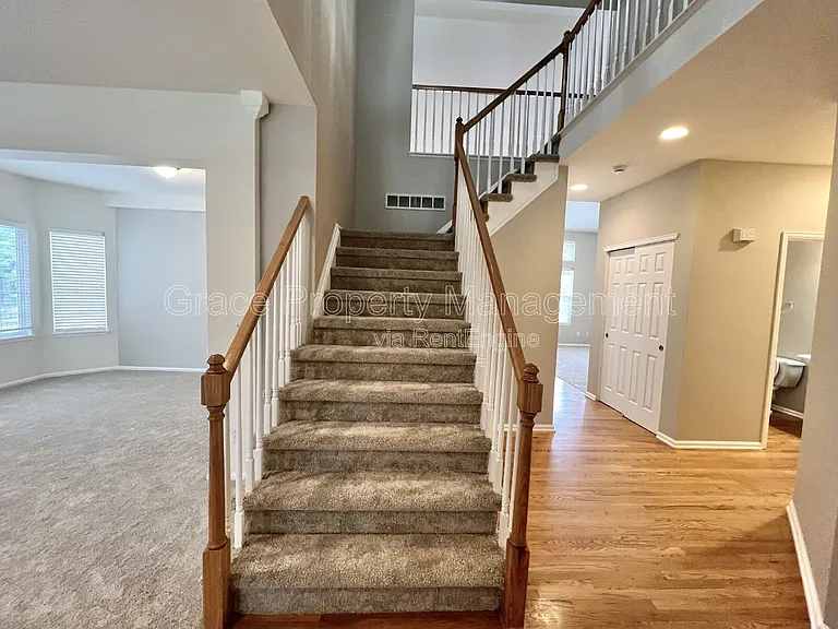 22192 Pebble Brook Ln — Photo 3