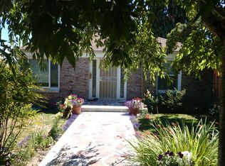 3709 SW Charlestown St, Seattle, WA 98126