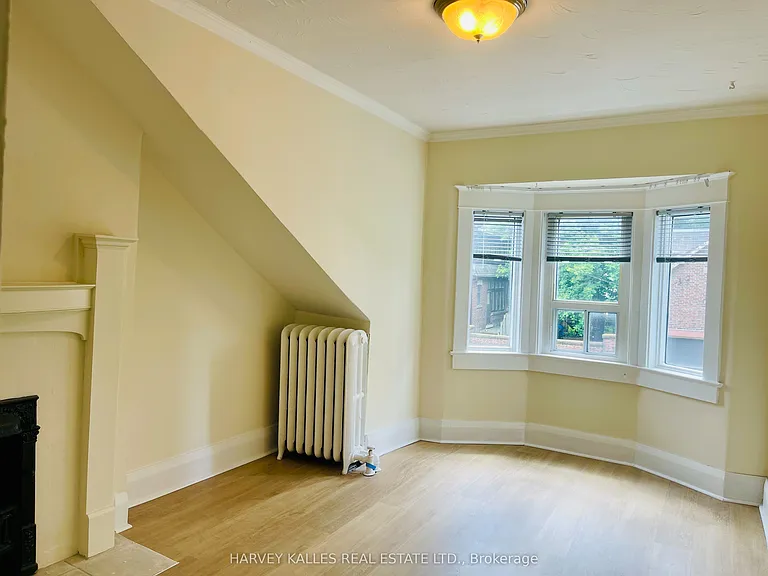 218 Heath St W #2 — Photo 11