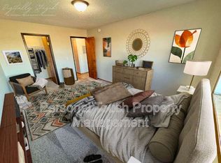 1802 40th St S #306, Fargo, ND 58103