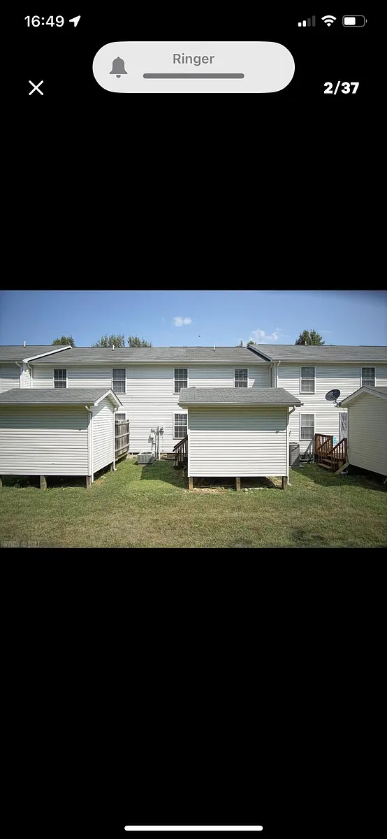 Building Photo - 660 Republic Rd