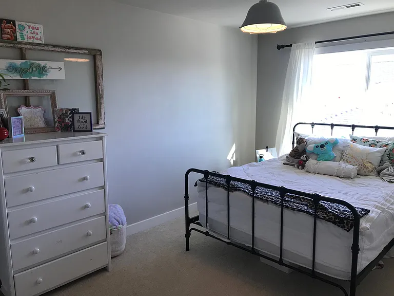 326 Brinley Ln — Photo 8