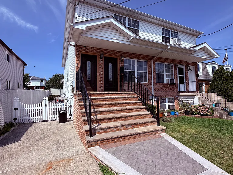 57 Sleepy Hollow Rd #2 — Photo 1