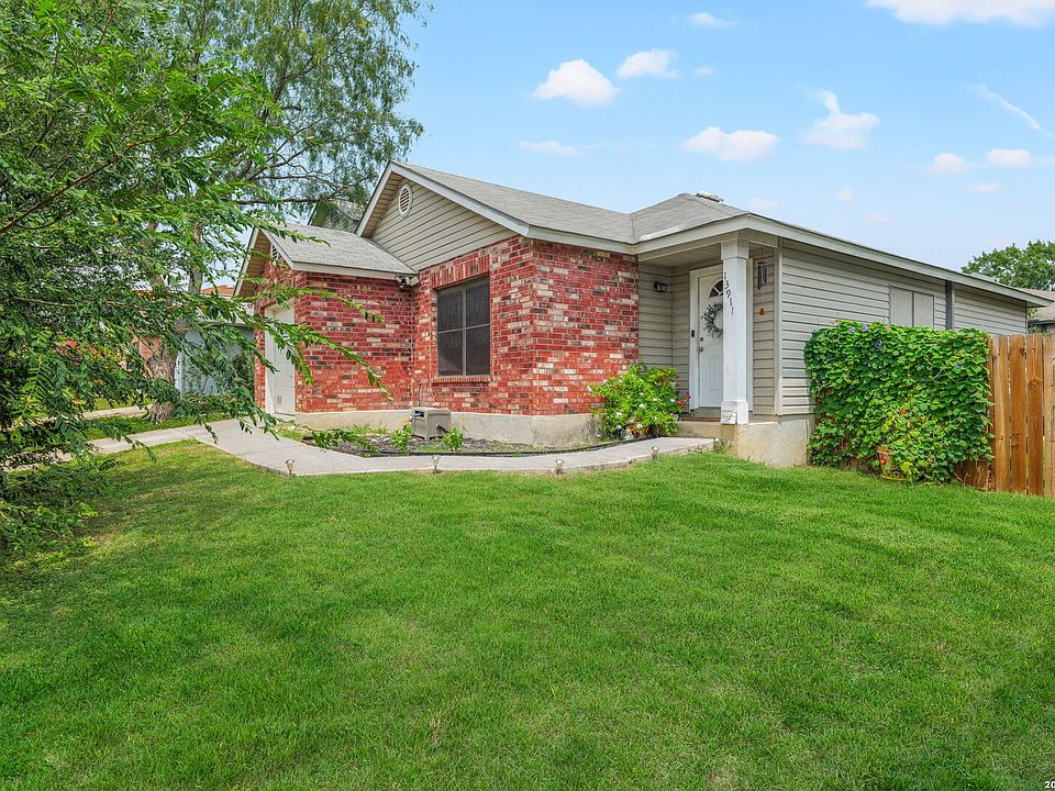 1st image of 13911 Villa Camino