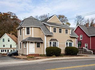 35 Samoset St, Plymouth, MA 02360
