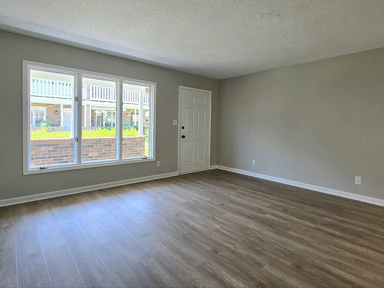 409 Garden Dr #110A — Photo 13