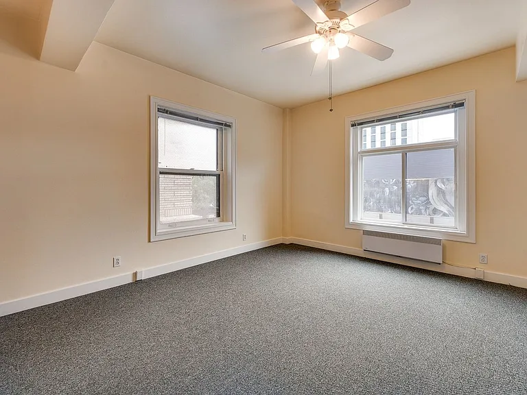 Washington Plaza Apartments — Photo 22
