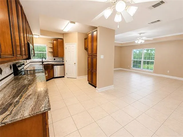 35218 Melody Ln — Photo 3