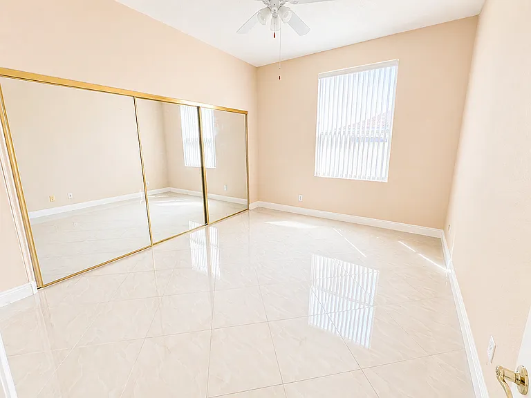 3235 Siboney Villa Cir — Photo 20