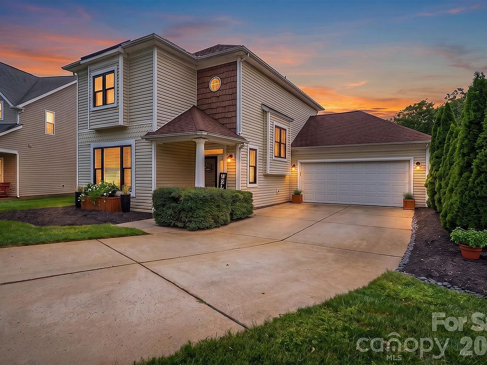 1st image of 20452 Greenway Heights Dr