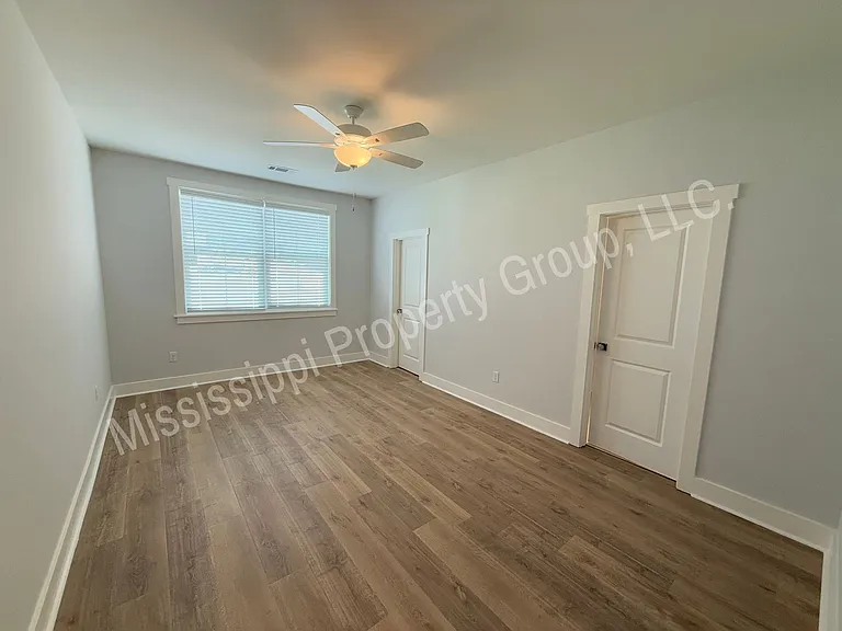 611 Miramar Ln — Photo 18