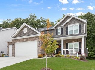 713 Crested Point Dr, Eureka, MO 63025