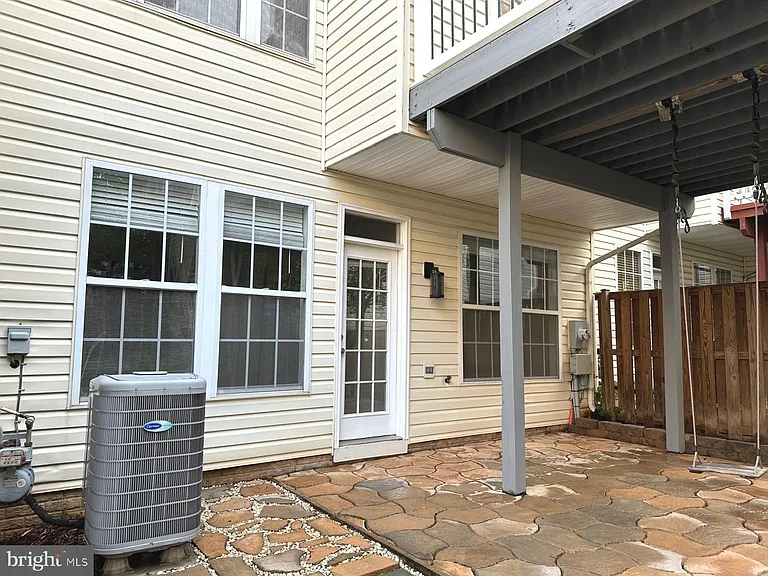44272 Silkworth Ter — Photo 46