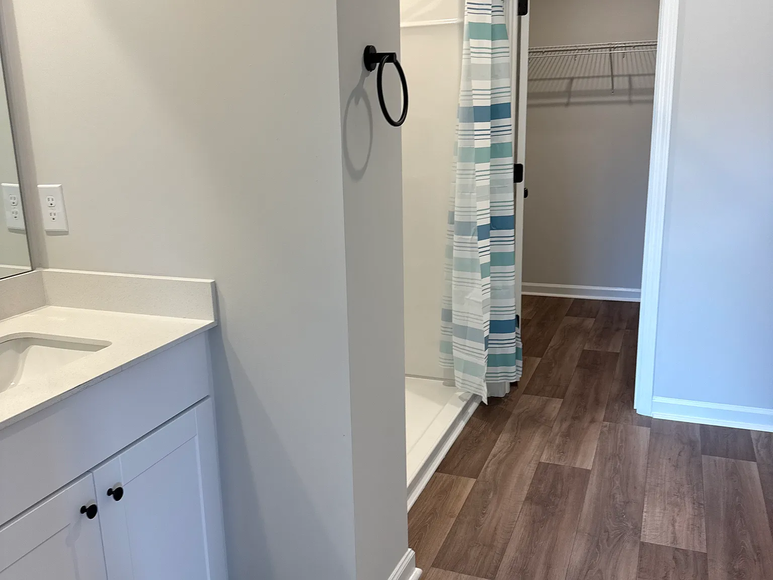 4 bed, 1666 sqft, $2,300 — Photo 4