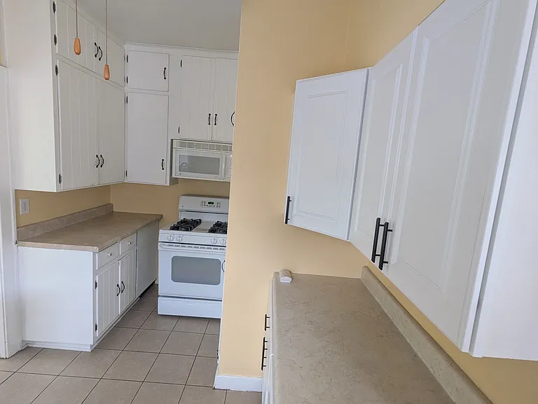 4612 Washington St — Photo 12
