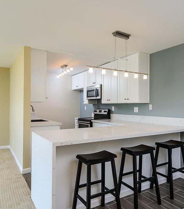 1st image of 6455 La Jolla Blvd Unit 255
