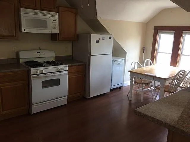 171 Montgomery Ave #3 — Photo 7