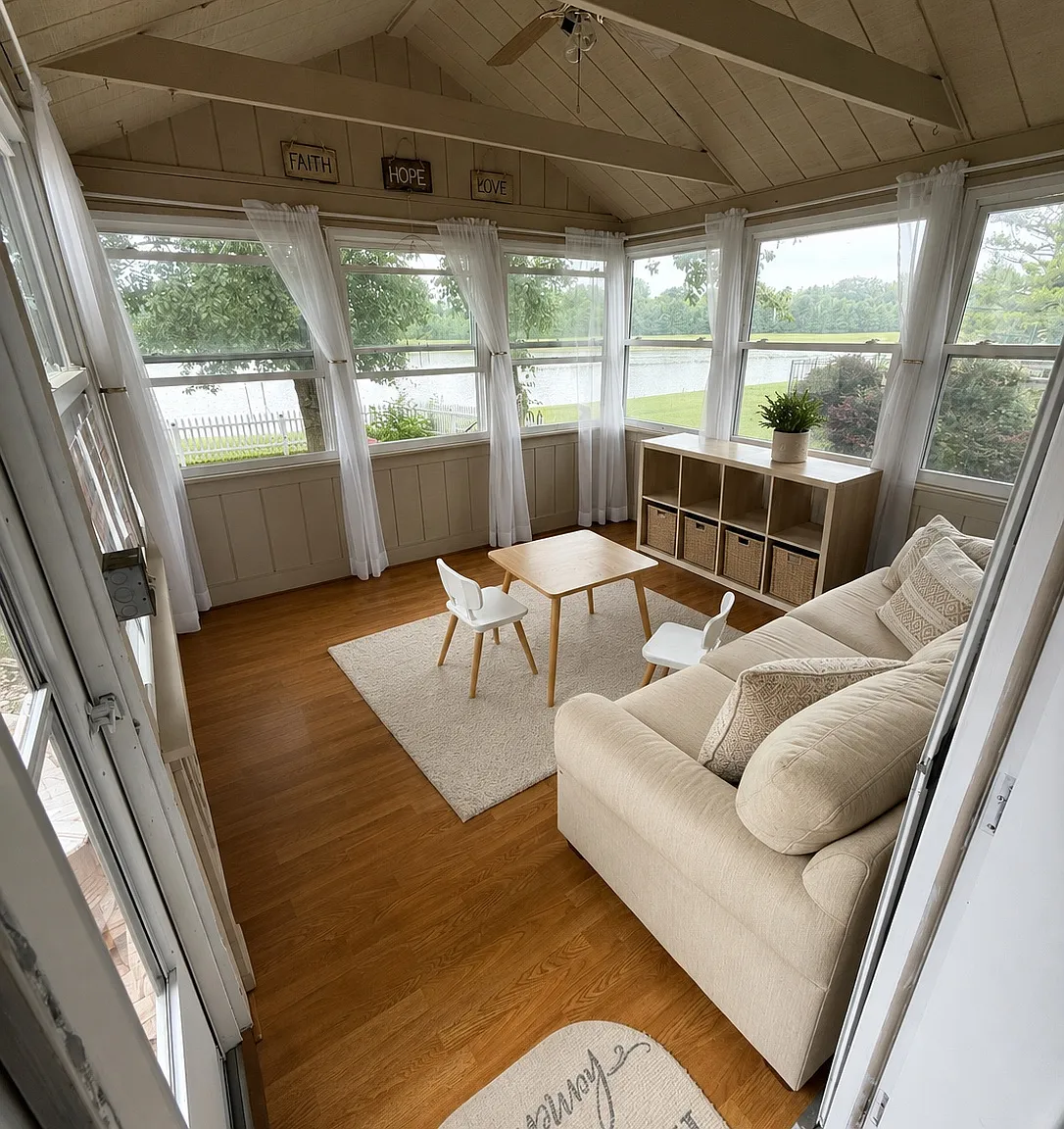 4 bed, 3.5 bath, 2585 sqft, $3,500 — Photo 3