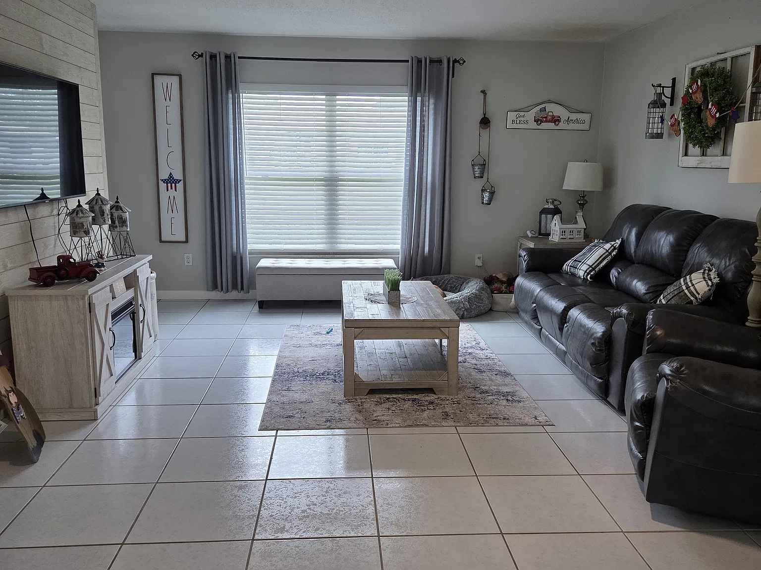 5224 N Woodcrest Dr — Photo 3