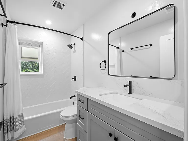 400 W Pedregosa St #C — Photo 6