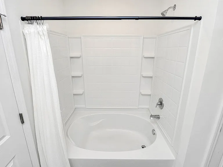181 Atwater Landing Dr — Photo 20