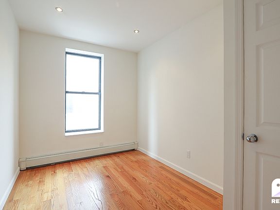 3rd image of 169 Manhattan Ave #5C