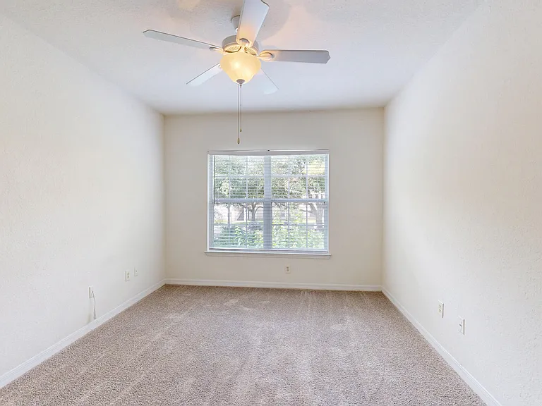 Ashton at Waterford Lakes — Photo 44