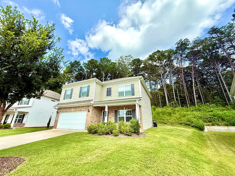 155 Brinson Cir — Photo 1
