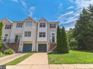 400 Park Cove Dr, Stafford, VA 22554