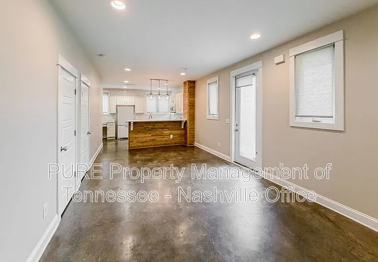 913 N 12th St #1 — Photo 8