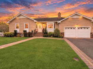 20 Biltmore Boulevard, Massapequa, NY 11758