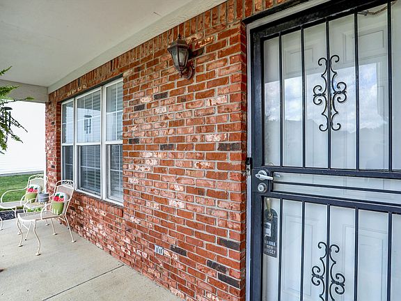 3rd image of 7948 Bent Willow Dr