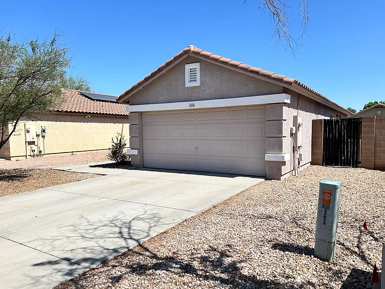 15036 W Calavar Rd — Photo 17