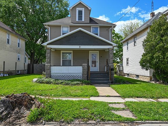 2nd image of 681 Davids St