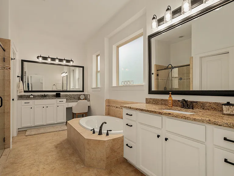 16650 Seminole Ridge Dr — Photo 24
