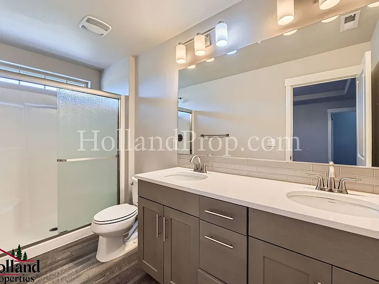 5205 SE Davis Rd — Photo 16