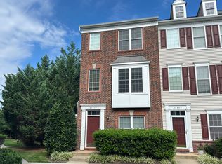 25336 Eldridge Ter, Chantilly, VA 20152
