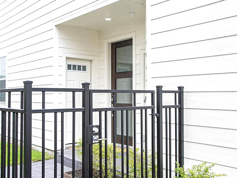 2713 Eado Edge Ct — Photo 42