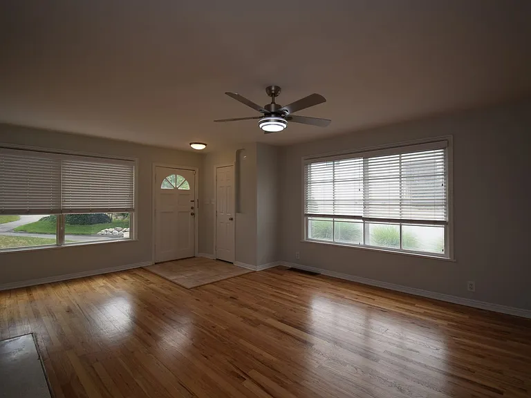 5806 S Highland Dr — Photo 5