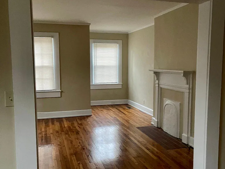 311 W McLendon Cir — Photo 8